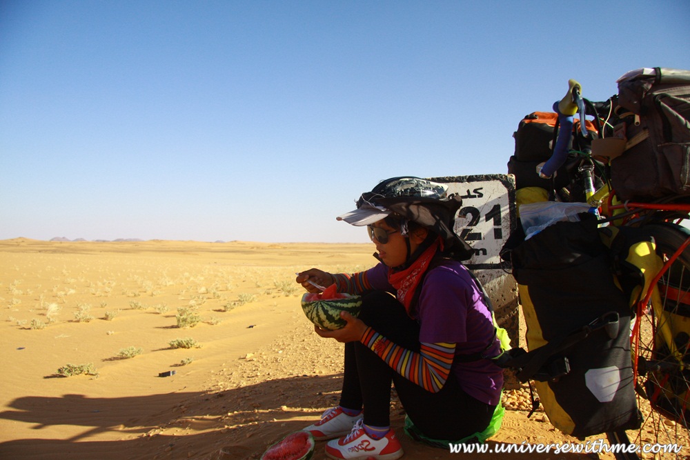 (North Sudan) Crossing the desert with a headwind