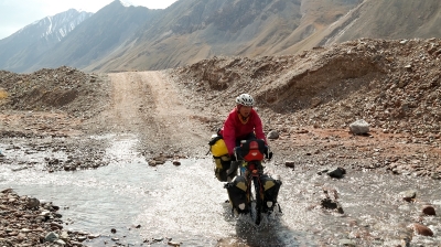 (Kyrgyzstan) Suddenly I felt I entered into the heaven.